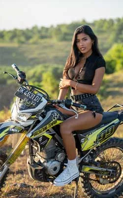 Call Girls in Vishrantwadi